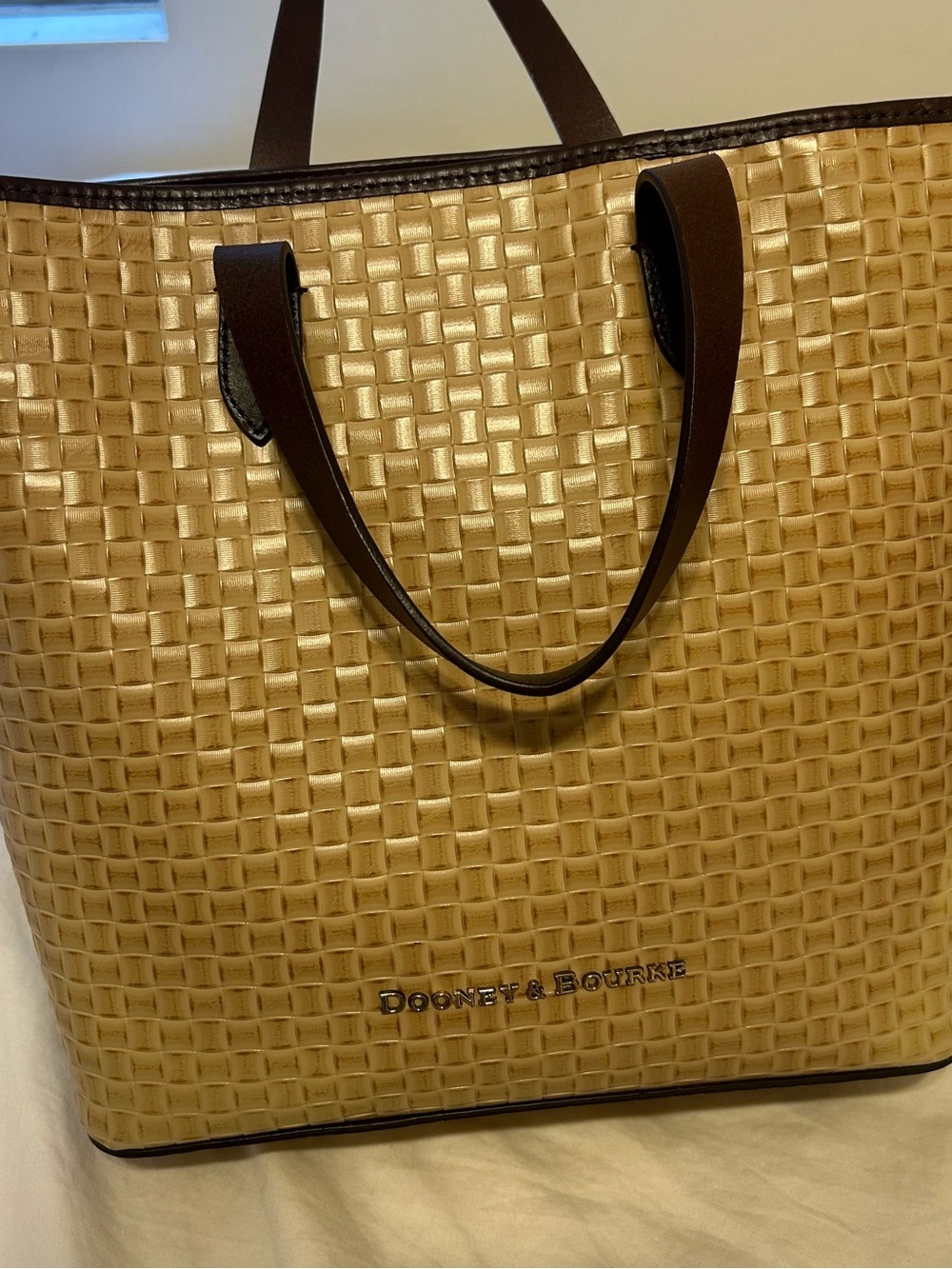 NWT Dooney & Bourke LILLIANA Tote Bag w/Wristlet Keychain Natural Woven Leather - Picture 4 of 16